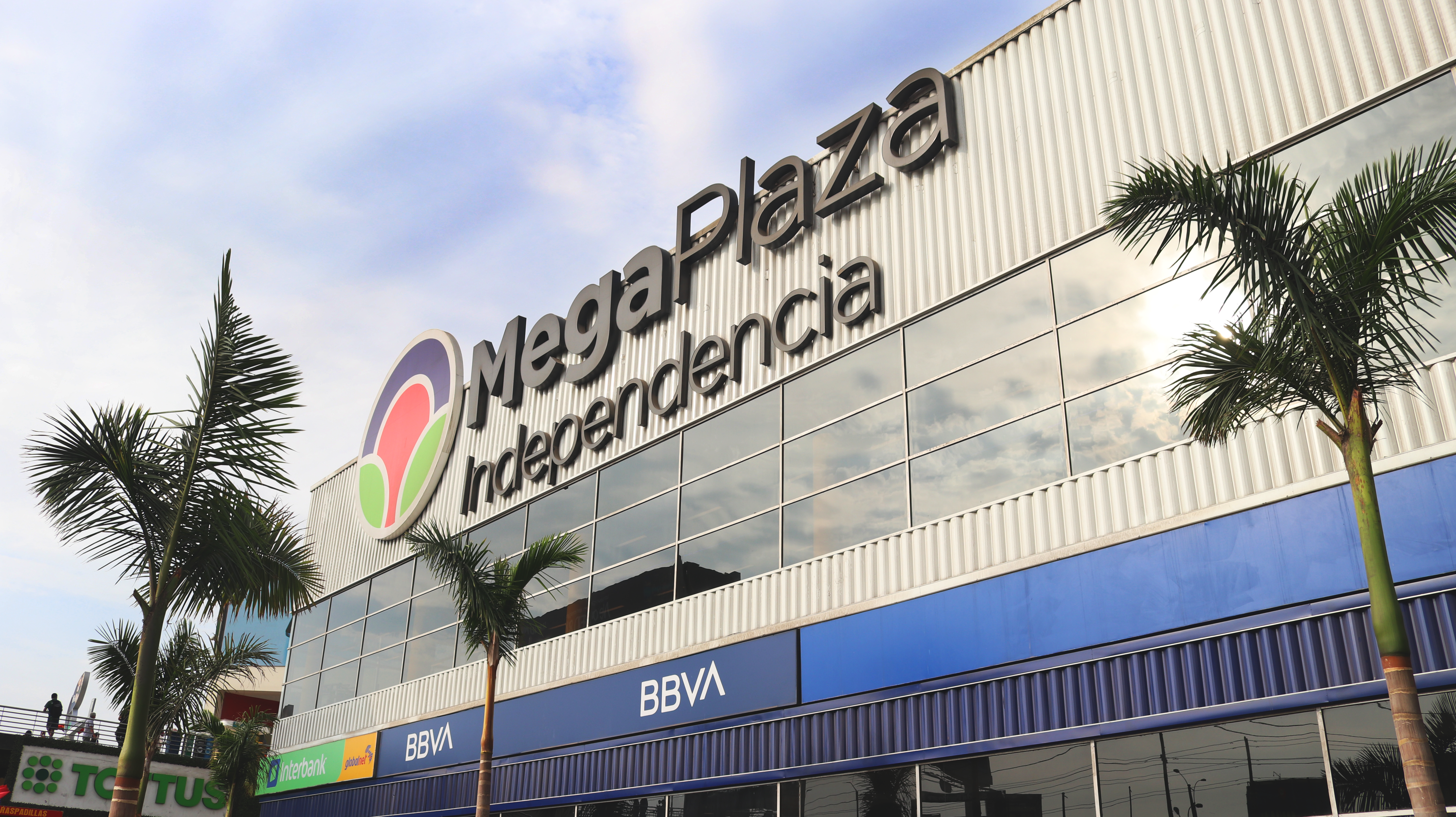 exteriores-de-MegaPlaza-Independencia-1